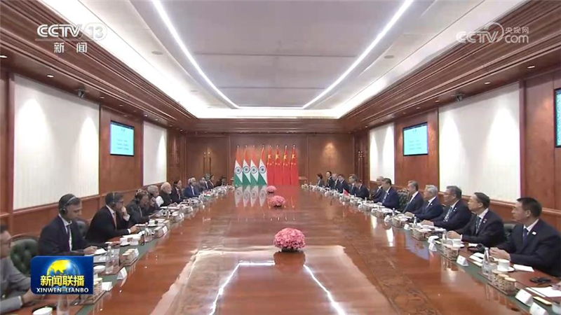 习近平会见印度总理